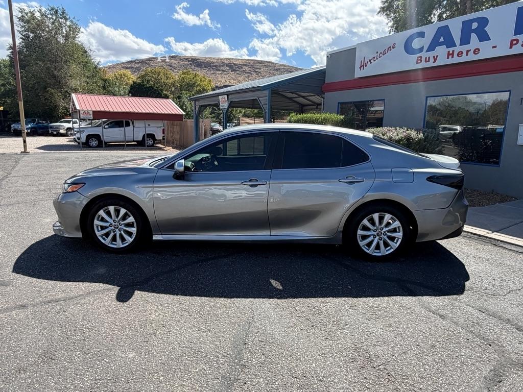 Toyota Camry 4dr Sedan LE 2018