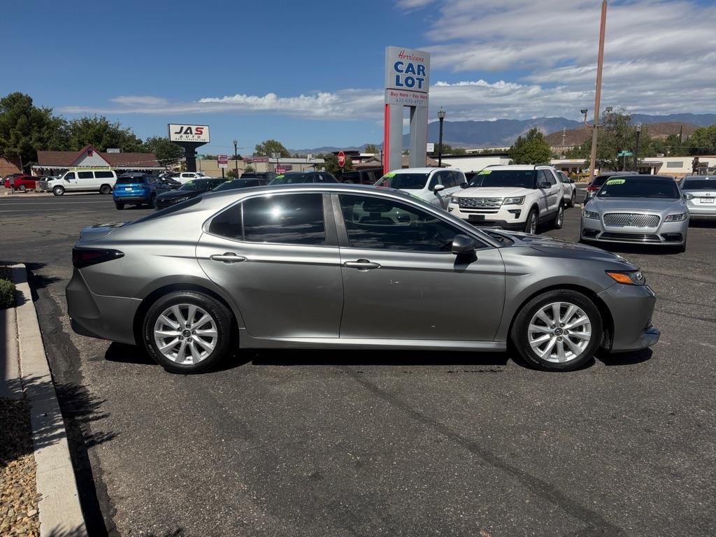 Toyota Camry 4dr Sedan LE 2018