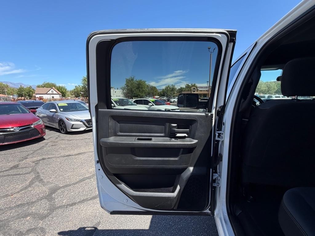 RAM 2500 Tradesman Crew Cab LWB 4WD 2021