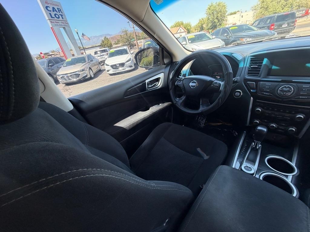 Nissan Pathfinder S 4WD 2014