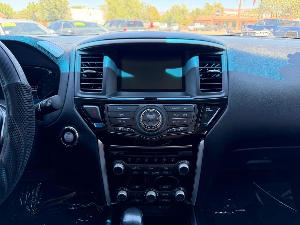 Nissan Pathfinder S 4WD 2014