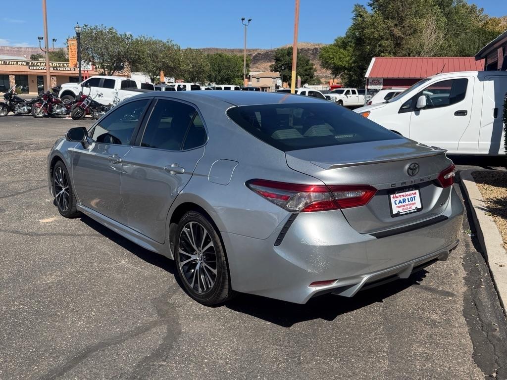 Toyota Camry SE 2018