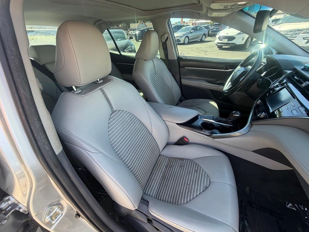 Toyota Camry SE 2018