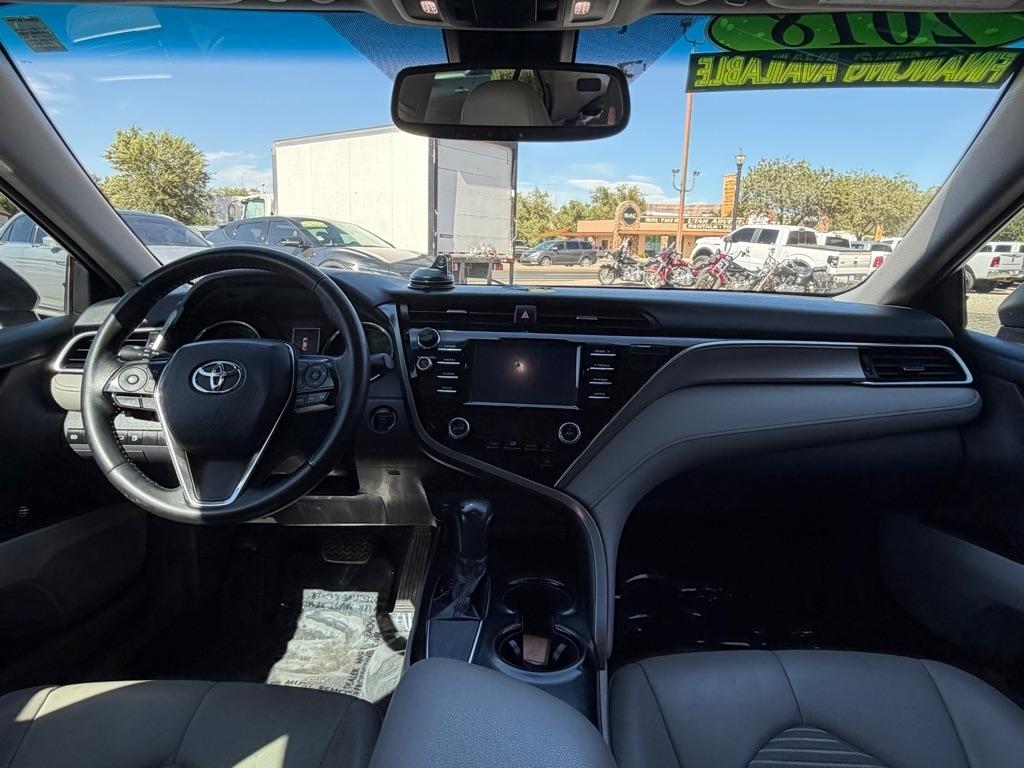 Toyota Camry SE 2018