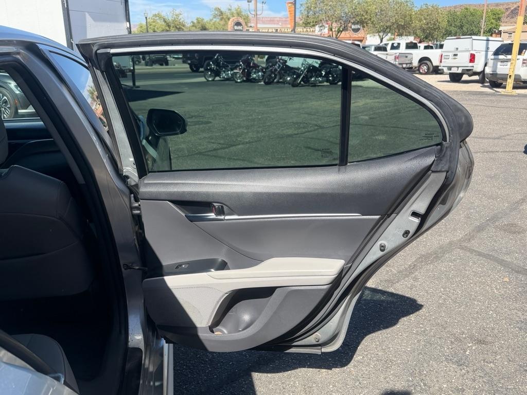 Toyota Camry SE 2018