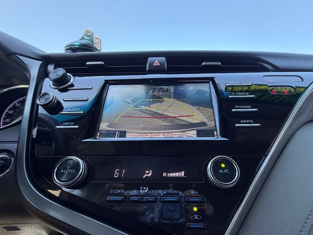 Toyota Camry SE 2018