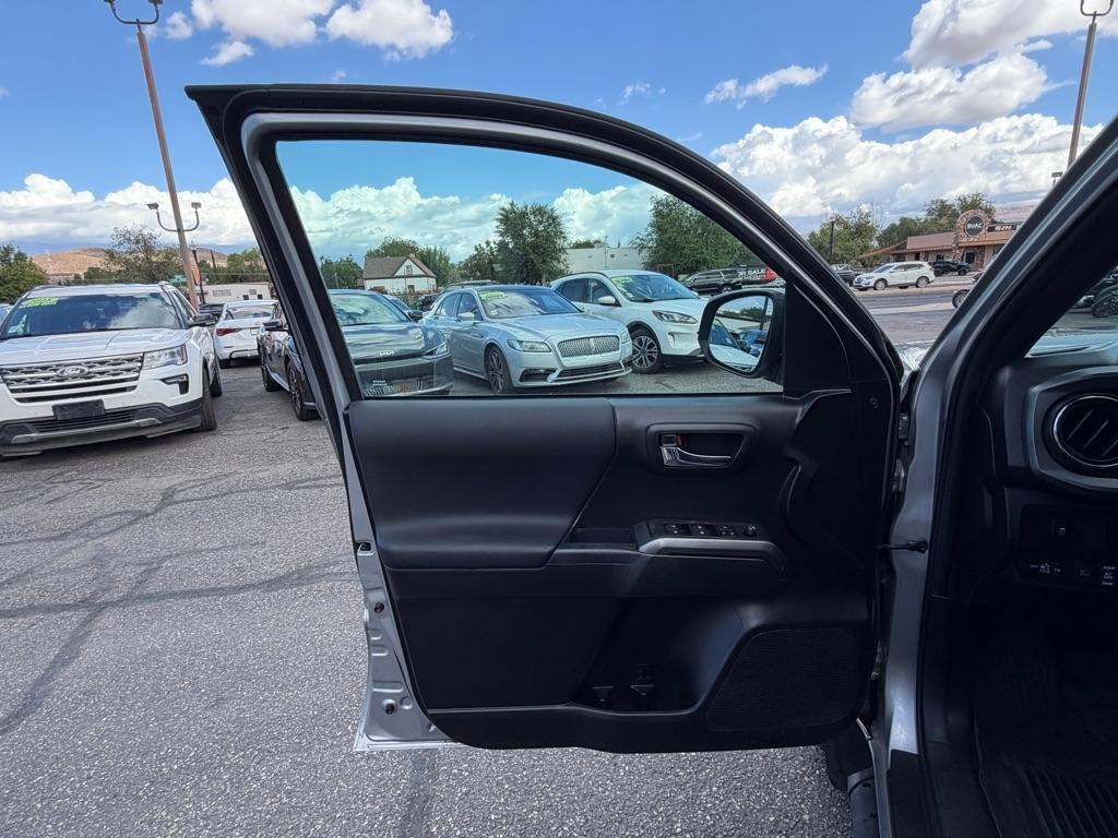 Toyota Tacoma SR5 Double Cab Long Bed V6 6AT 4WD 2021