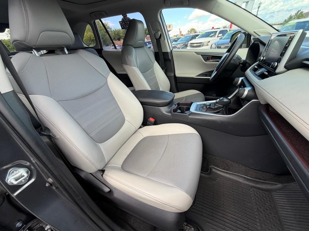 Toyota RAV4 Limited AWD 2020