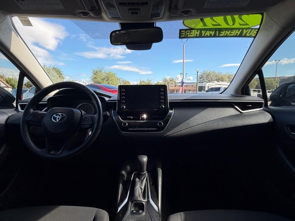 Toyota Corolla LE 2021