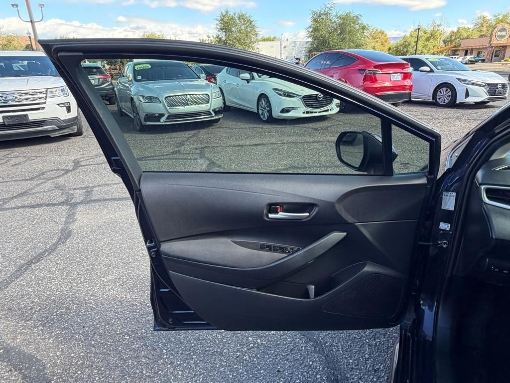 Toyota Corolla LE 2021