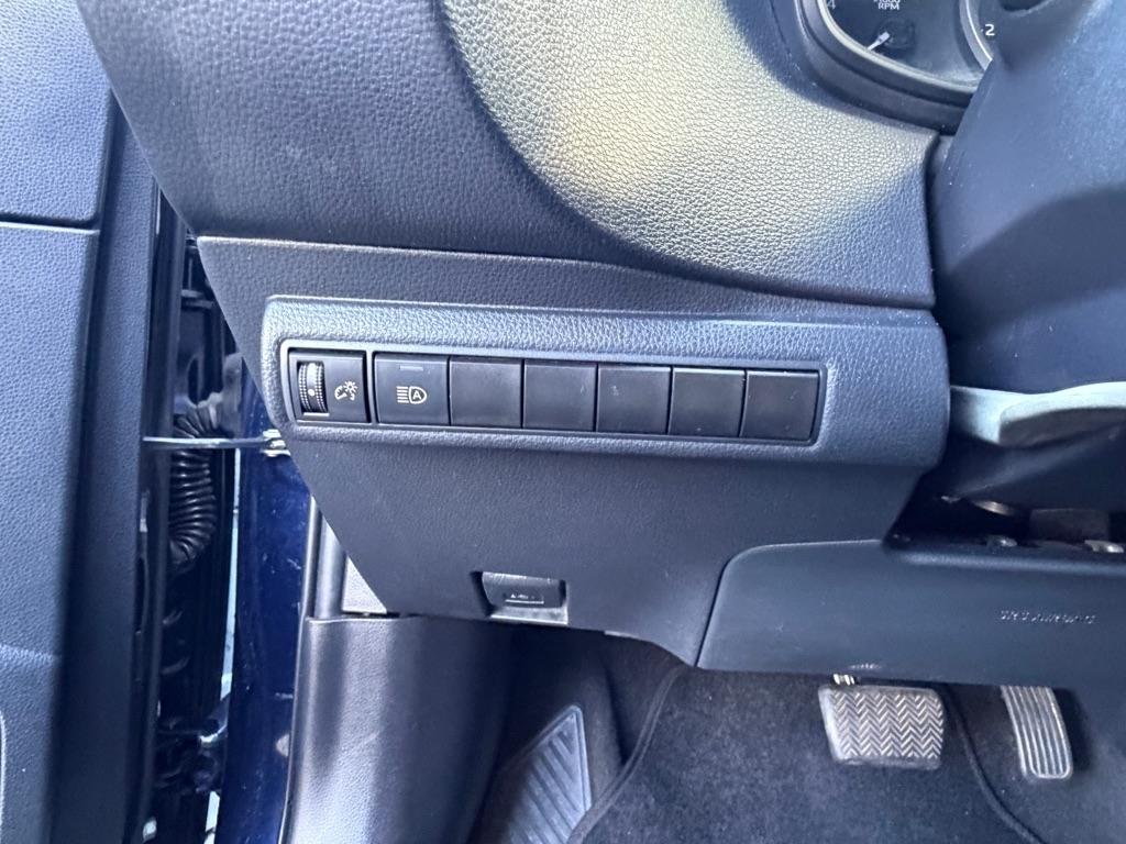 Toyota Corolla LE 2021