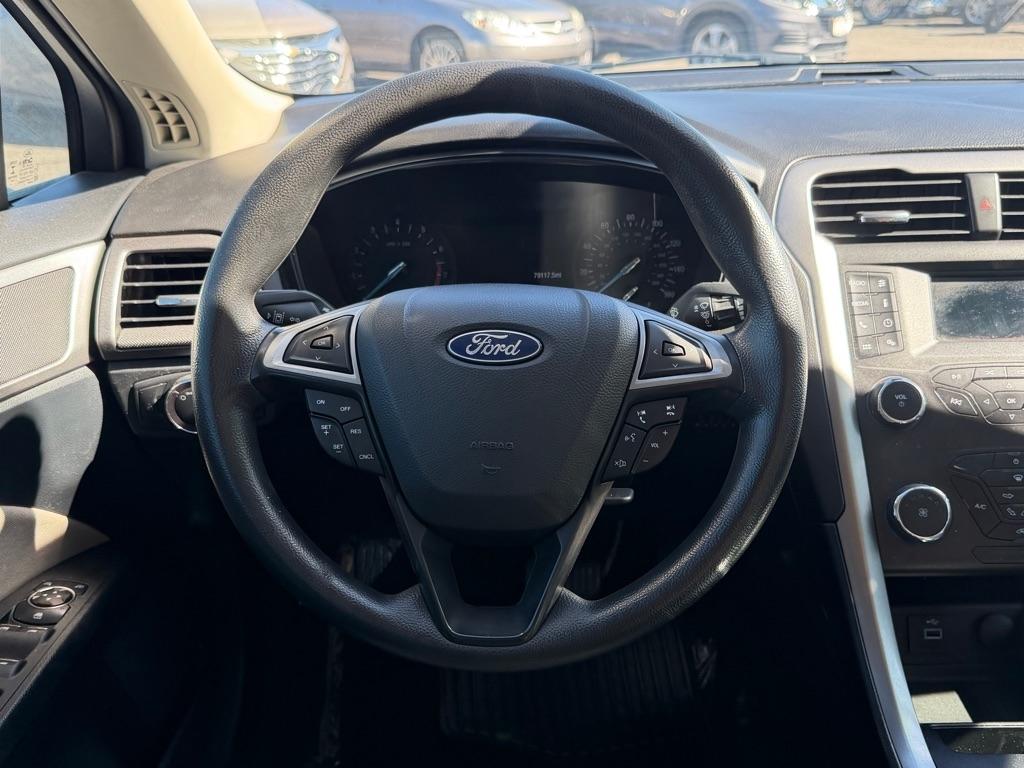 Ford Fusion S 2020