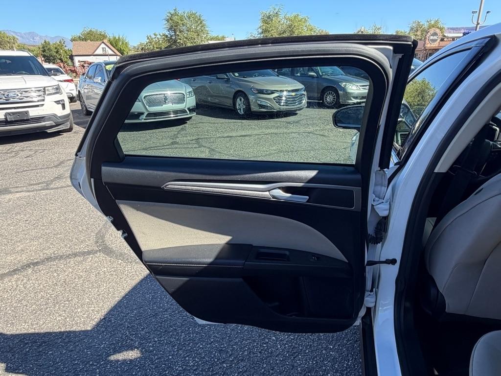Ford Fusion S 2020