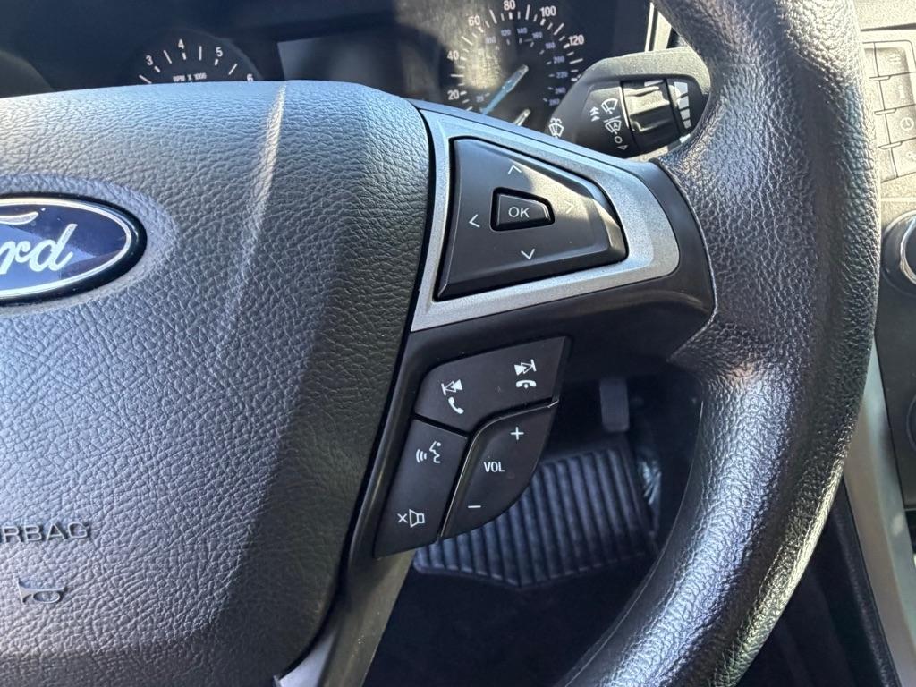 Ford Fusion S 2020