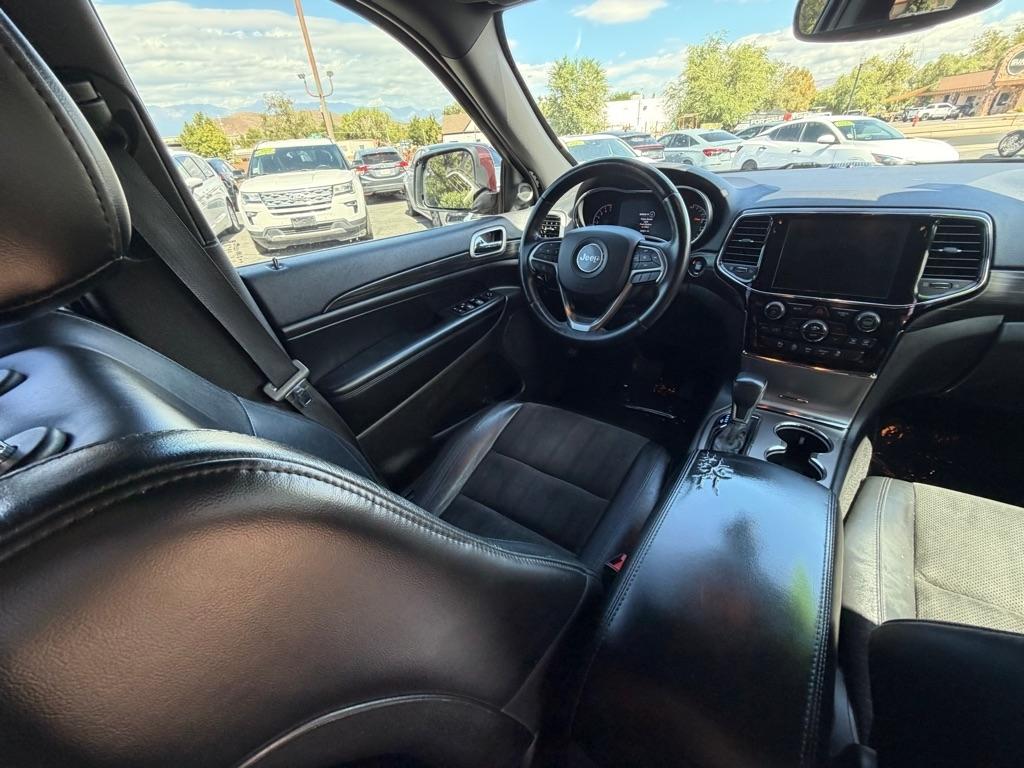 Jeep Grand Cherokee Laredo 4WD 2019