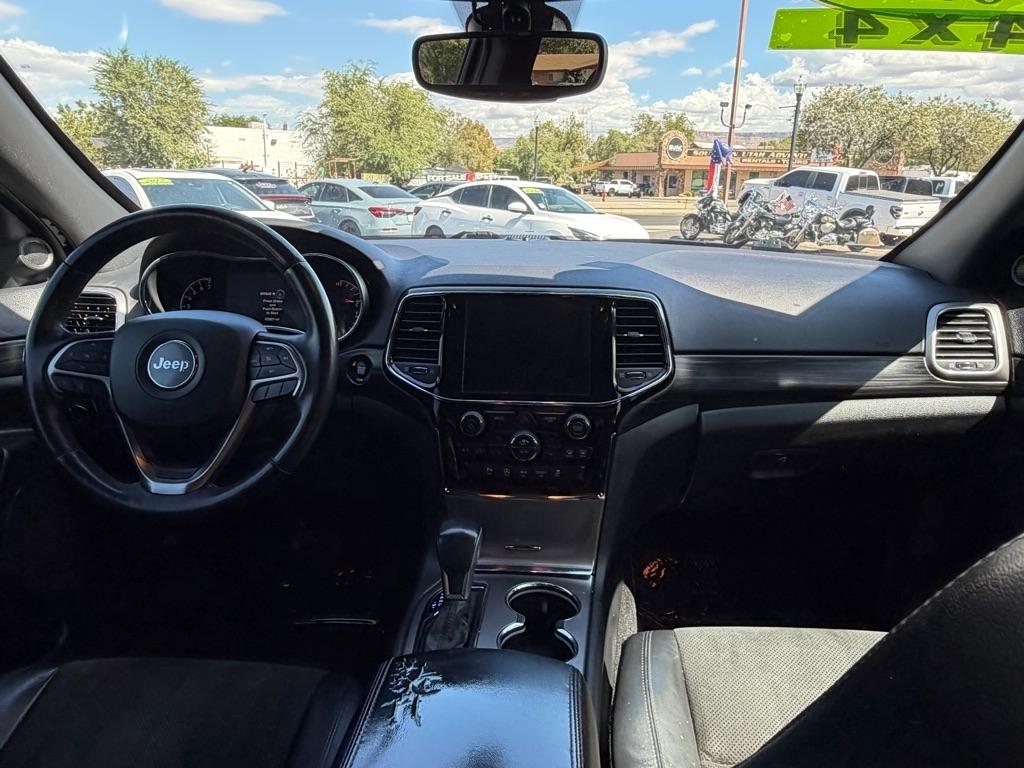 Jeep Grand Cherokee Laredo 4WD 2019