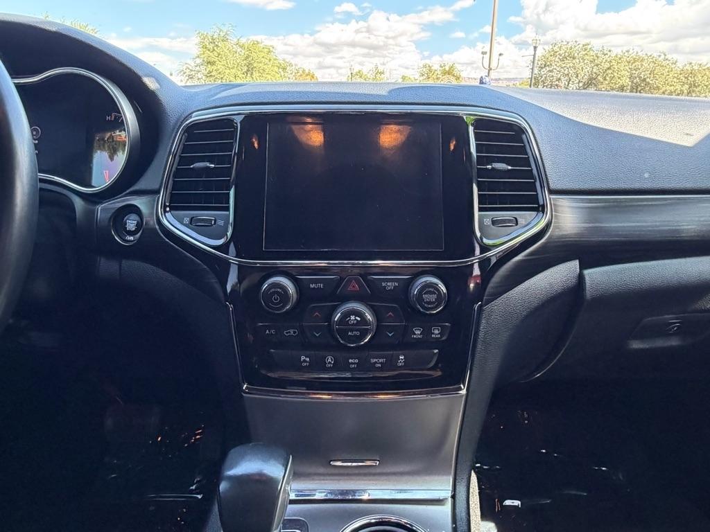 Jeep Grand Cherokee Laredo 4WD 2019