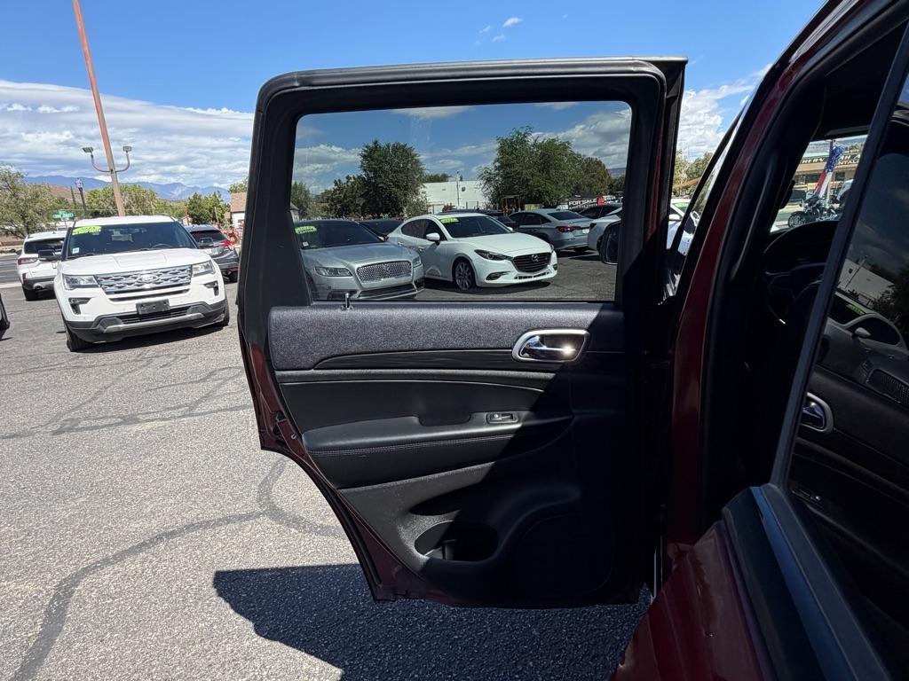 Jeep Grand Cherokee Laredo 4WD 2019