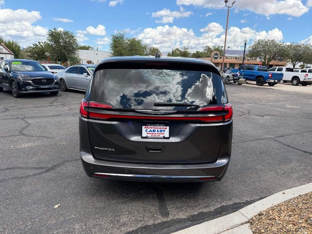 Chrysler Pacifica Touring L 2023