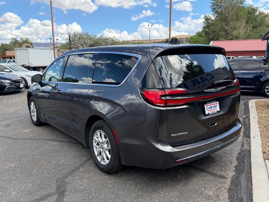 Chrysler Pacifica Touring L 2023