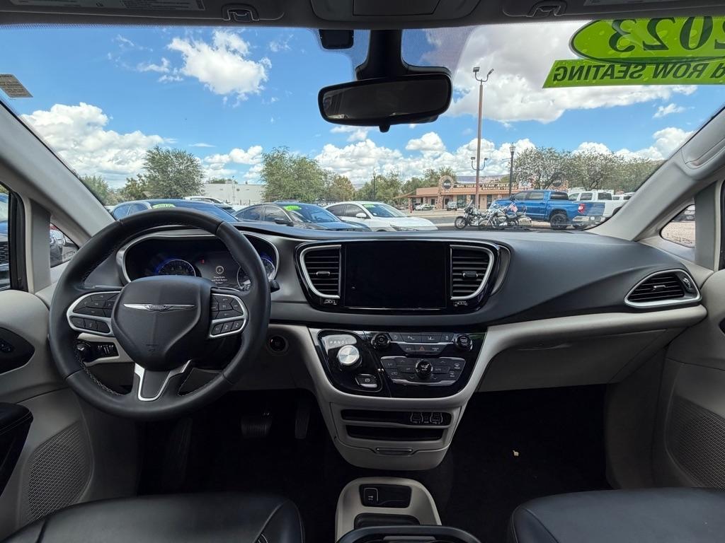 Chrysler Pacifica Touring L 2023