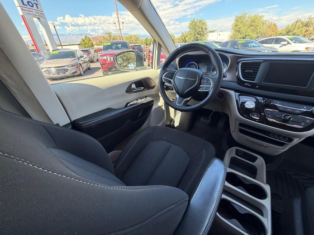 Chrysler Voyager LX 2022