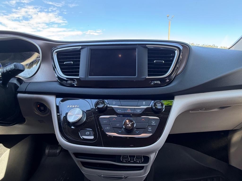 Chrysler Voyager LX 2022