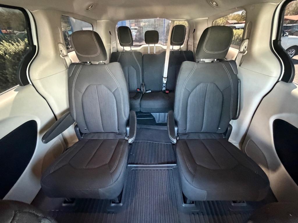 Chrysler Voyager LX 2022