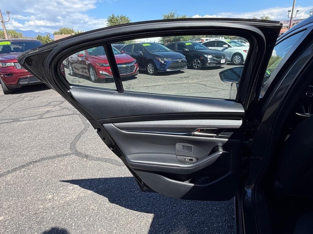 Mazda MAZDA3 Preferred 2024