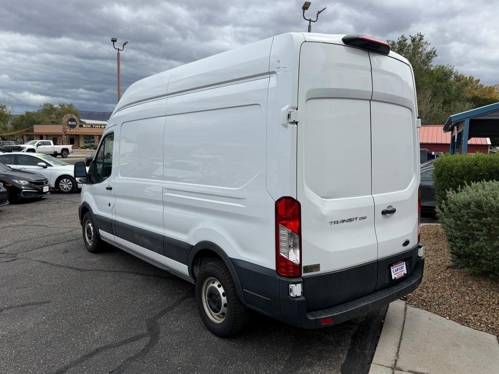 Ford Transit 250 Van High Roof w/Sliding Pass. 148-in. WB 2023