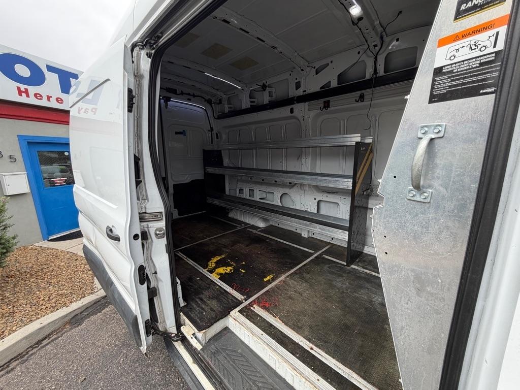 Ford Transit 250 Van High Roof w/Sliding Pass. 148-in. WB 2023