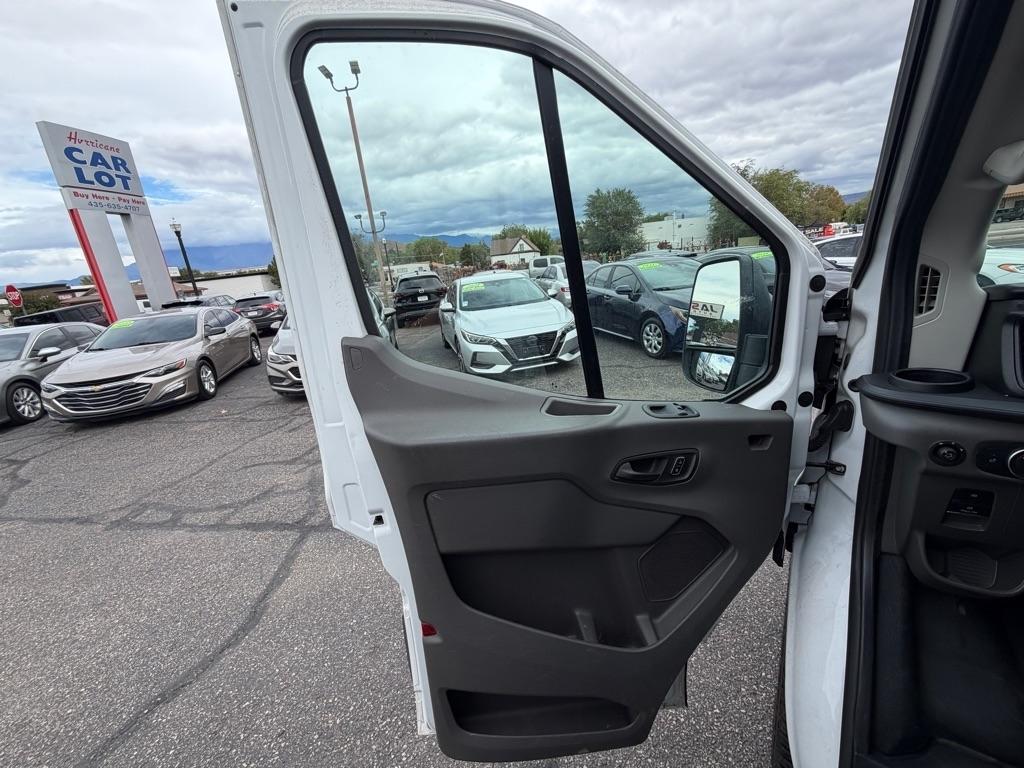 Ford Transit 250 Van High Roof w/Sliding Pass. 148-in. WB 2023