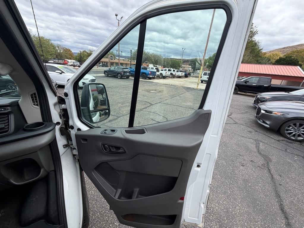Ford Transit 250 Van High Roof w/Sliding Pass. 148-in. WB 2023