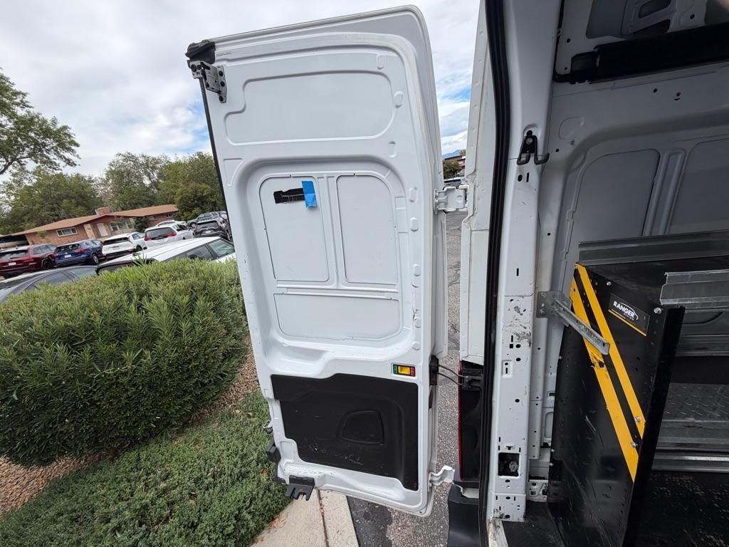 Ford Transit 250 Van High Roof w/Sliding Pass. 148-in. WB 2023