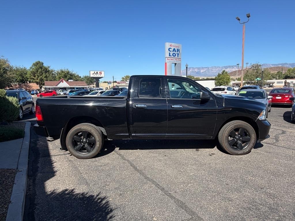RAM 1500 Classic Tradesman Quad Cab 4WD 2021