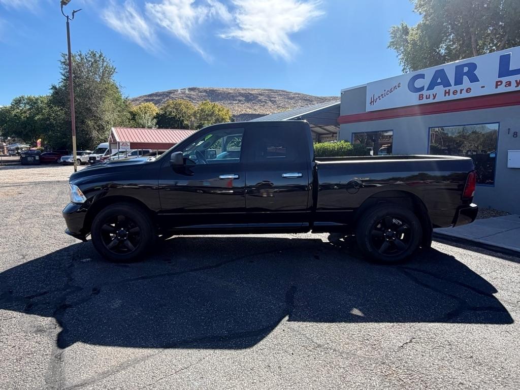 RAM 1500 Classic Tradesman Quad Cab 4WD 2021