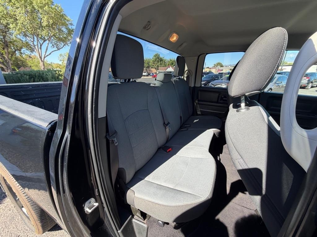 RAM 1500 Classic Tradesman Quad Cab 4WD 2021