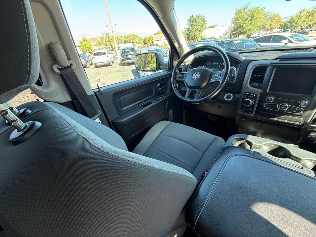 RAM 1500 Classic Tradesman Quad Cab 4WD 2021