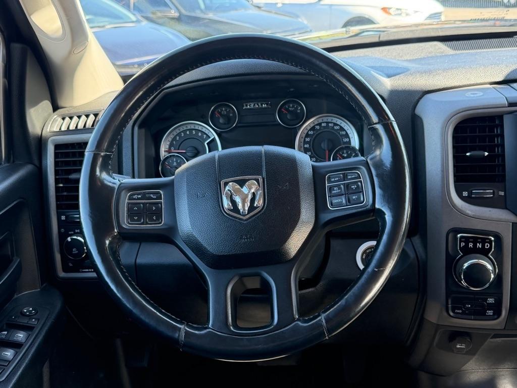 RAM 1500 Classic Tradesman Quad Cab 4WD 2021