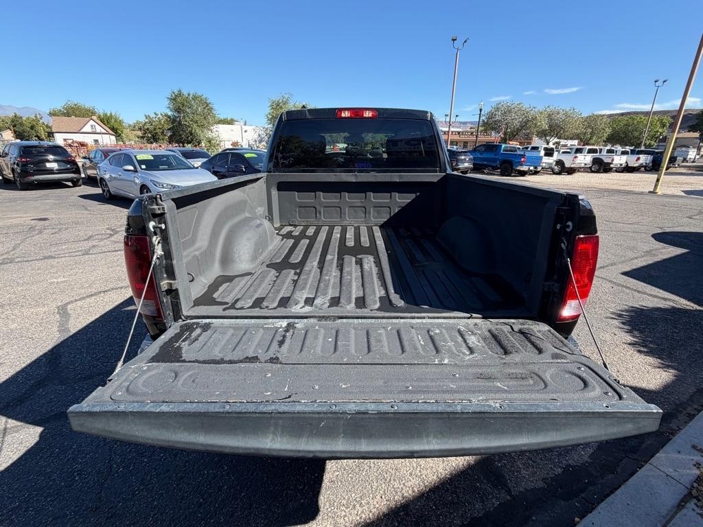 RAM 1500 Classic Tradesman Quad Cab 4WD 2021