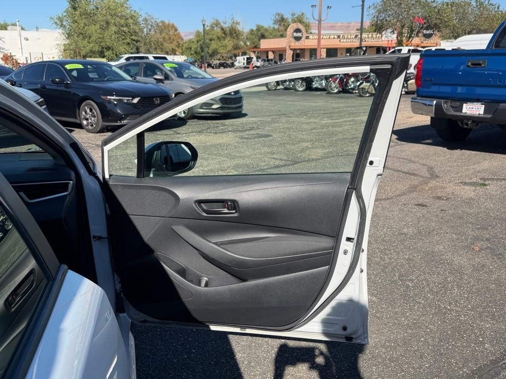 Toyota Corolla LE 2023