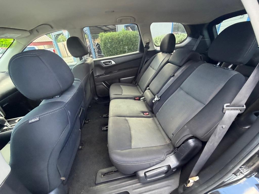 Nissan Pathfinder S 2WD 2017