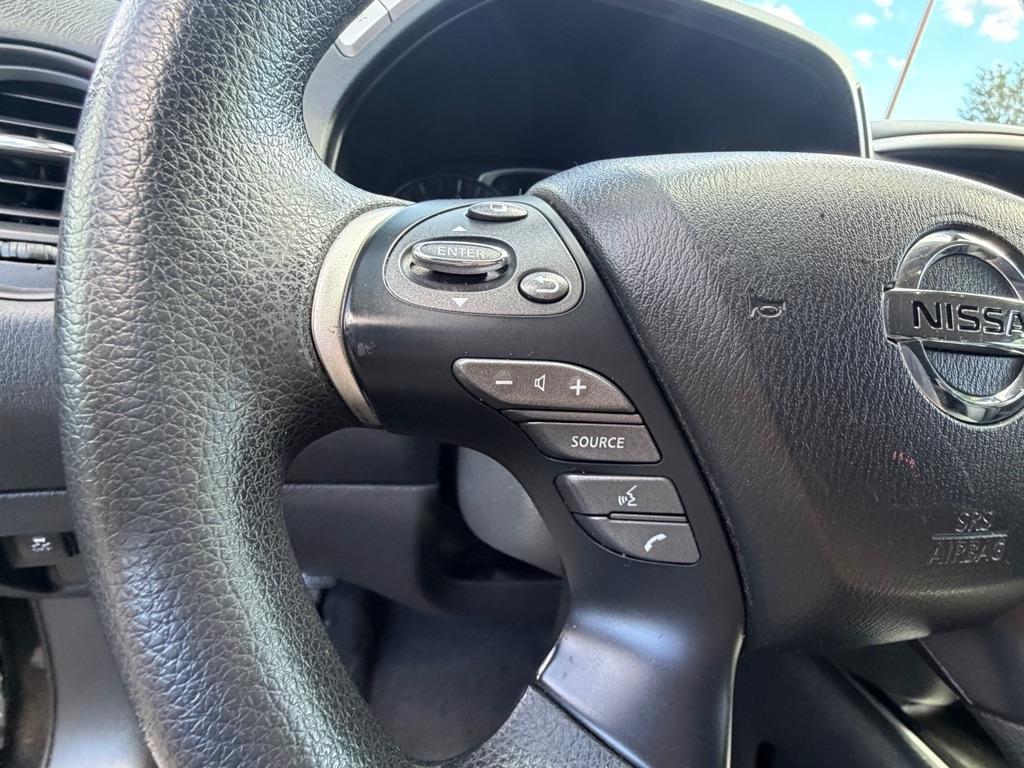 Nissan Pathfinder S 2WD 2017