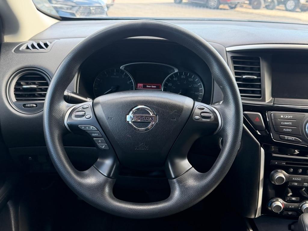 Nissan Pathfinder S 2WD 2017