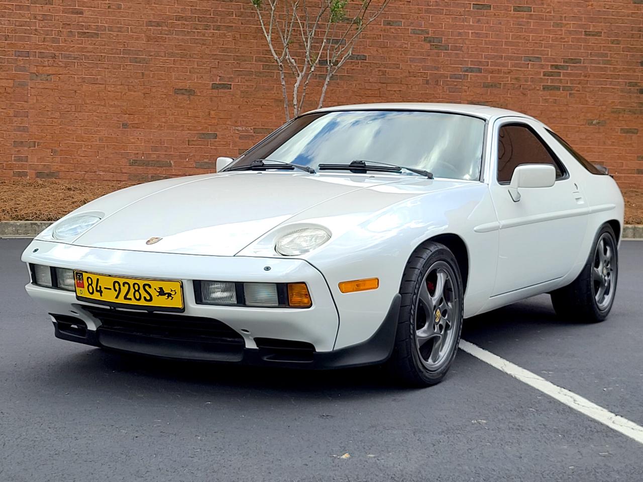 Porsche 928 s