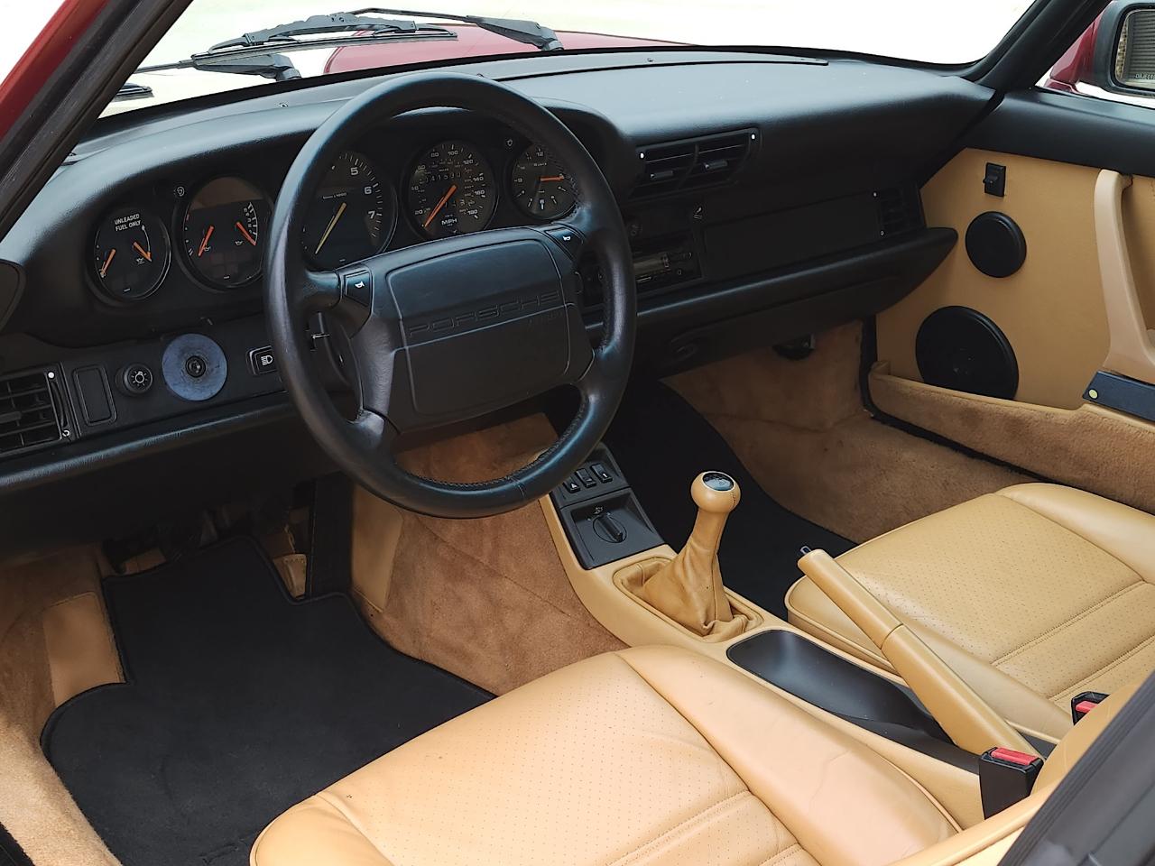 Porsche 911 Carrera 2  1990