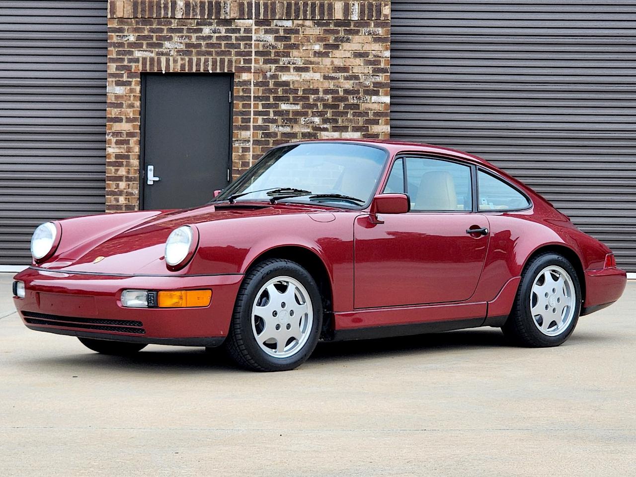 Porsche 911 Carrera 2  1990