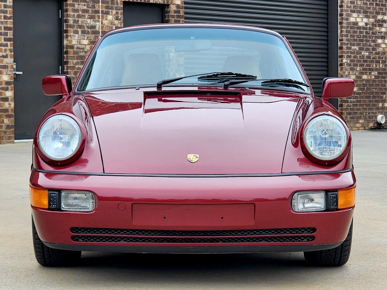Porsche 911 Carrera 2  1990