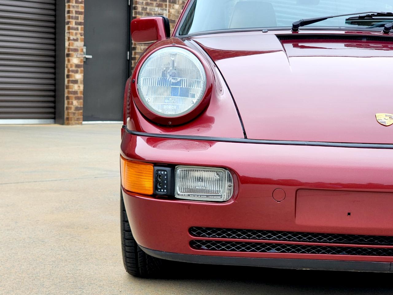 Porsche 911 Carrera 2  1990