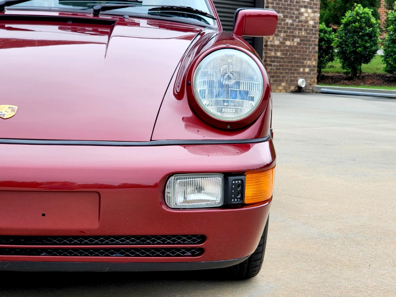 Porsche 911 Carrera 2  1990